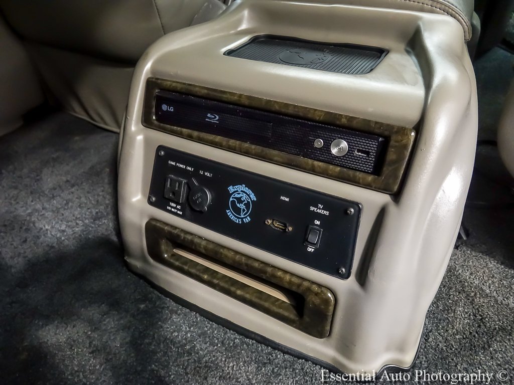 2023 Chevrolet Express Cargo Work Van - Photo 23