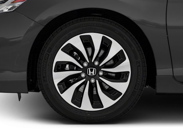 Certified Used 2017 Lunar Silver Metallic Honda Touring image 11