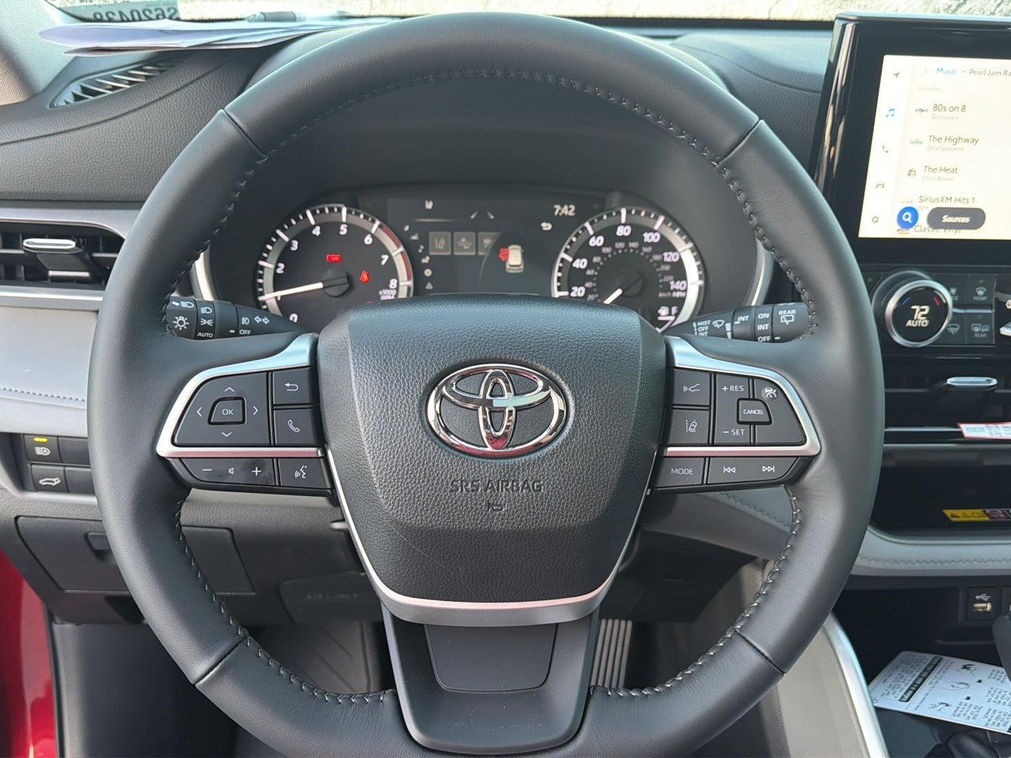 New 2026 Ruby Flare Pearl Toyota XLE image 21