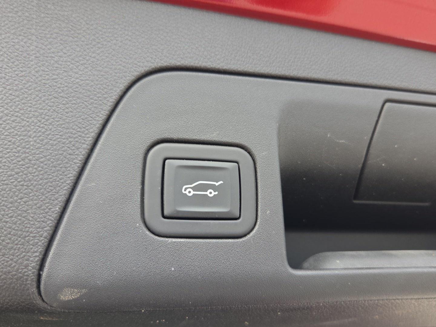Used 2023 Cinnabar Metallic Buick Essence image 10