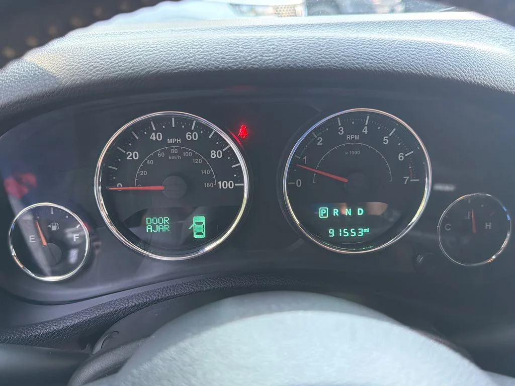 Used 2017 Gray Jeep Sport image 23