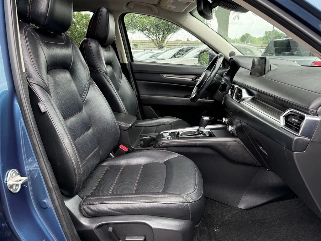Used 2019 Blue Mazda Grand Touring image 32