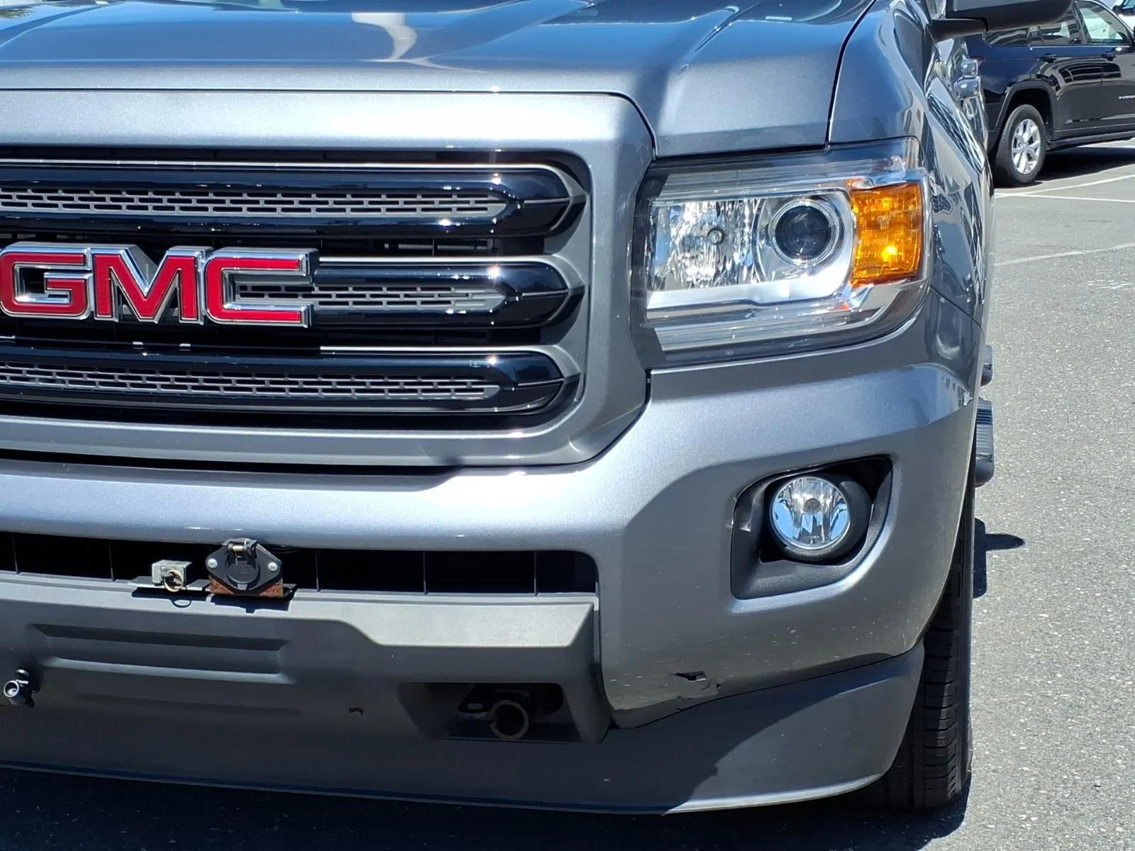 Used 2019 Quicksilver Metallic GMC 4WD SLE image 17