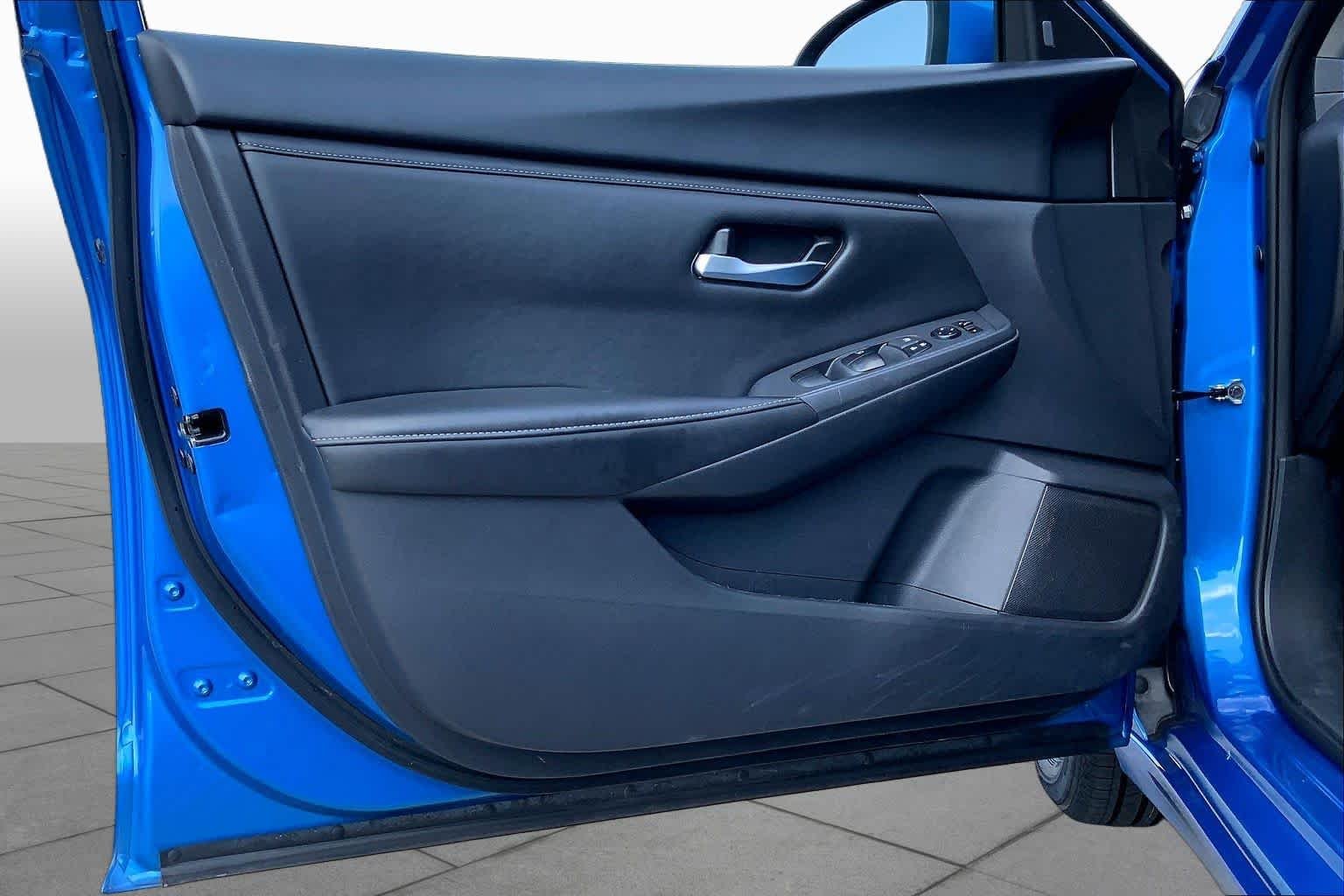 Used 2025 Electric Blue Metallic Nissan SV image 20