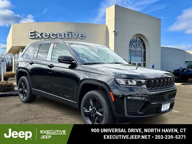 New 2026 Diamond Black Crystal Pearlcoat Jeep Limited image 1