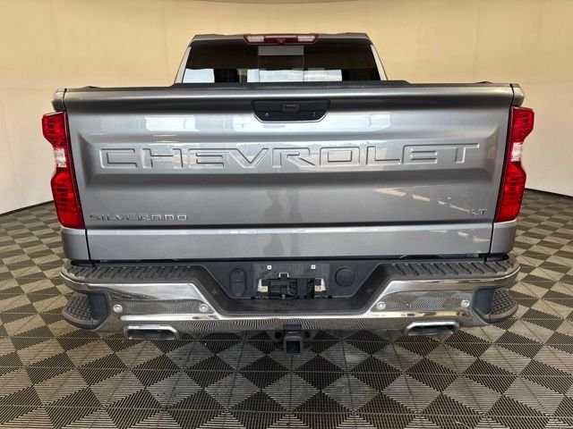 Used 2020 Gray Chevrolet LT image 21