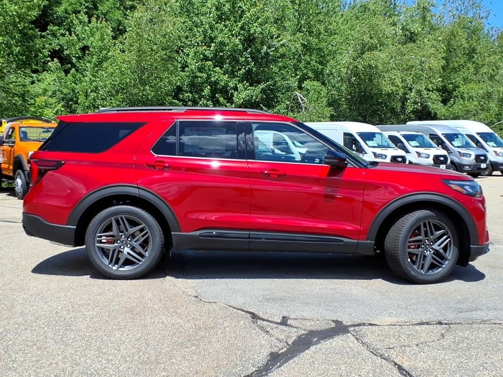 New 2026 Rapid Red Metallic Tinted Clearcoat Ford ST image 4