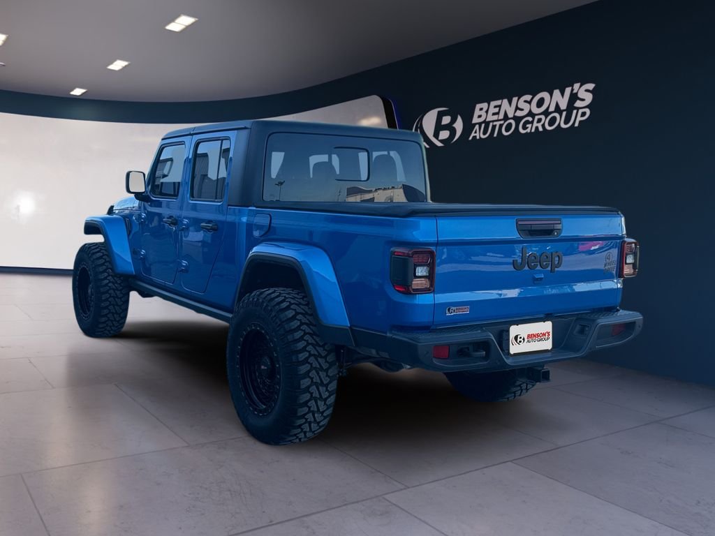 New 2024 Hydro Blue Pearl-Coat Exterior Paint Jeep  image 4