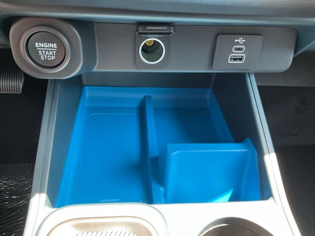 2025 Ford Maverick XLT - Photo 14