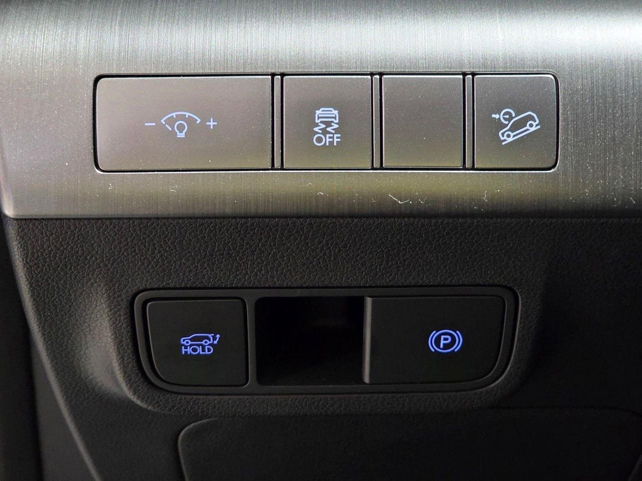 New 2026 Cyber Gray Metallic Hyundai Limited FWD image 34