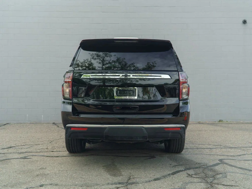 Used 2023 BLACK Chevrolet LT image 6