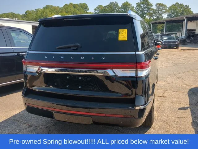 Used 2024 Black Lincoln Reserve image 3