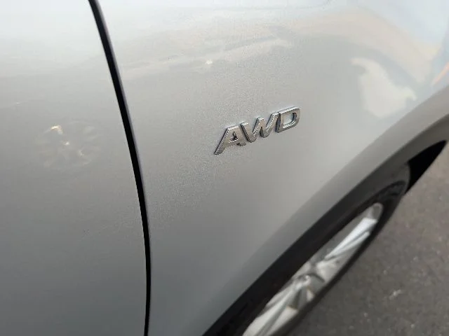 Used 2018 Silver Kia LX image 12