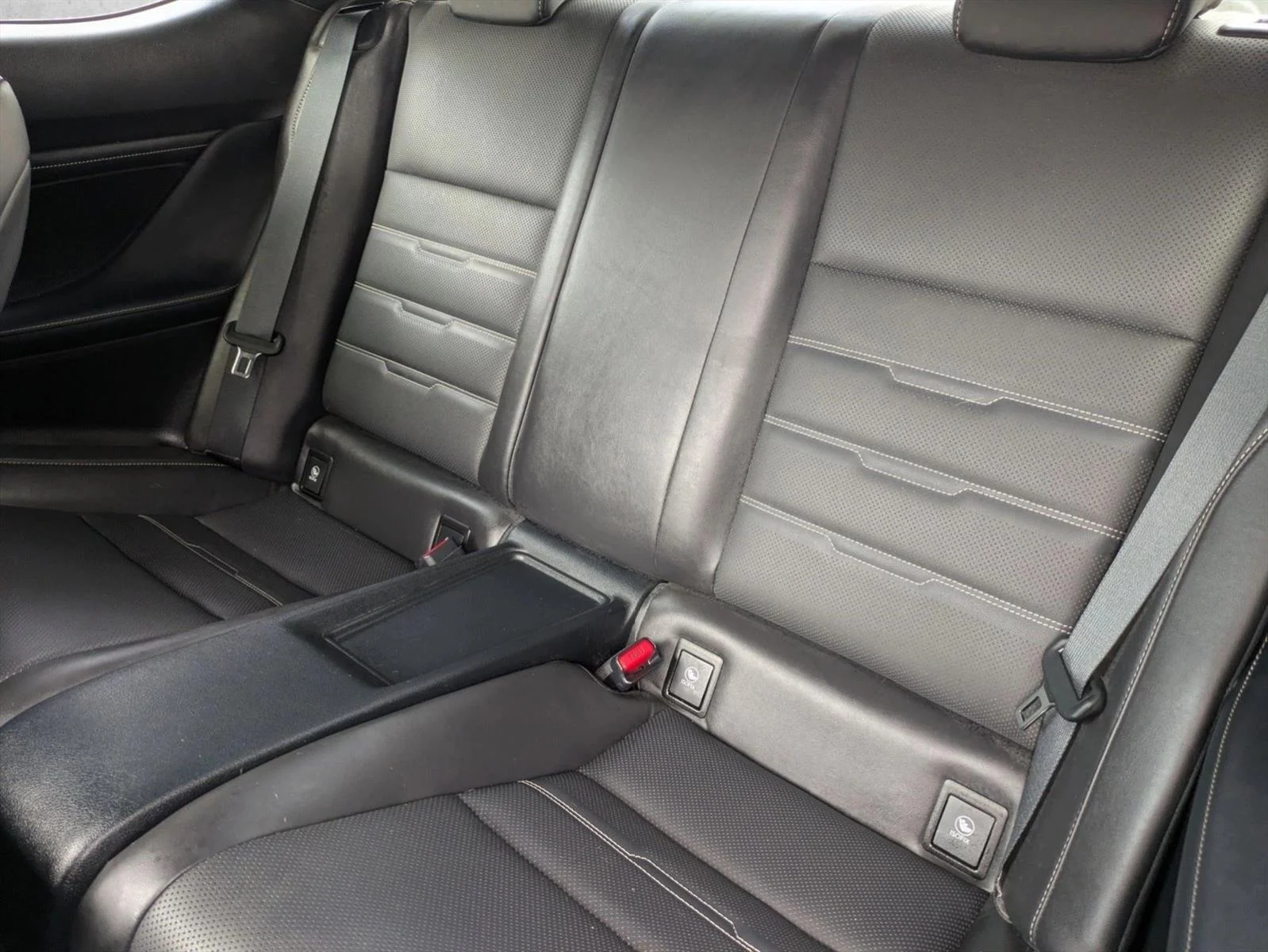 Used 2016 Atomic Silver Lexus  image 18