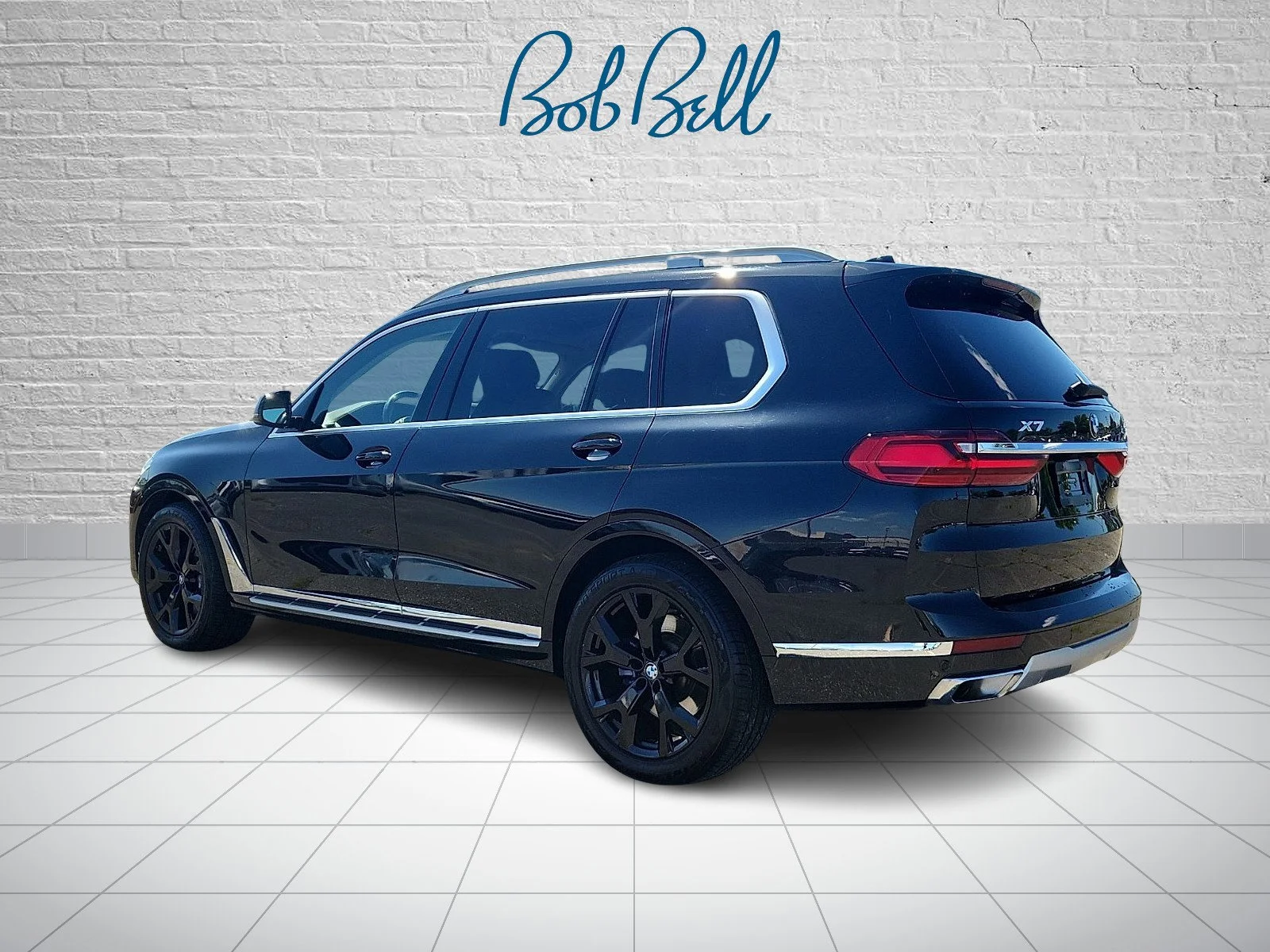 Used 2019 Black BMW xDrive40i image 4