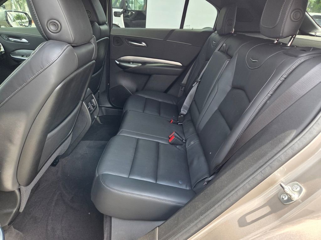 2025 Cadillac XT4 Premium Luxury - Photo 6