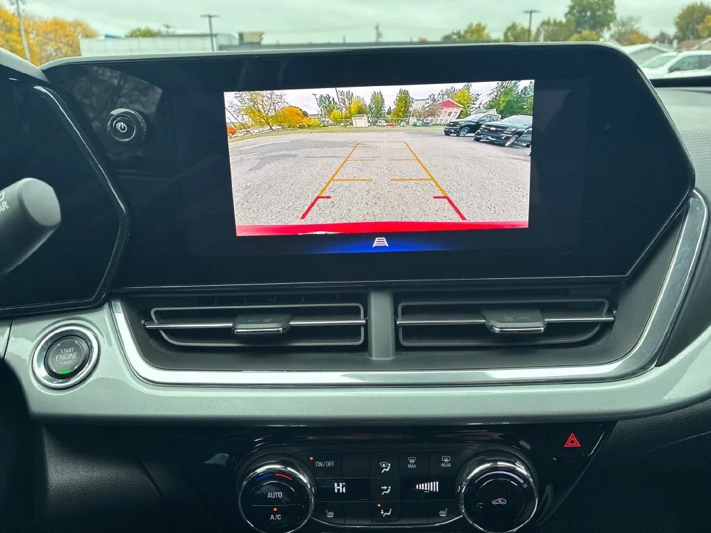 Used 2024 Cayenne Orange Metallic Chevrolet LT image 19