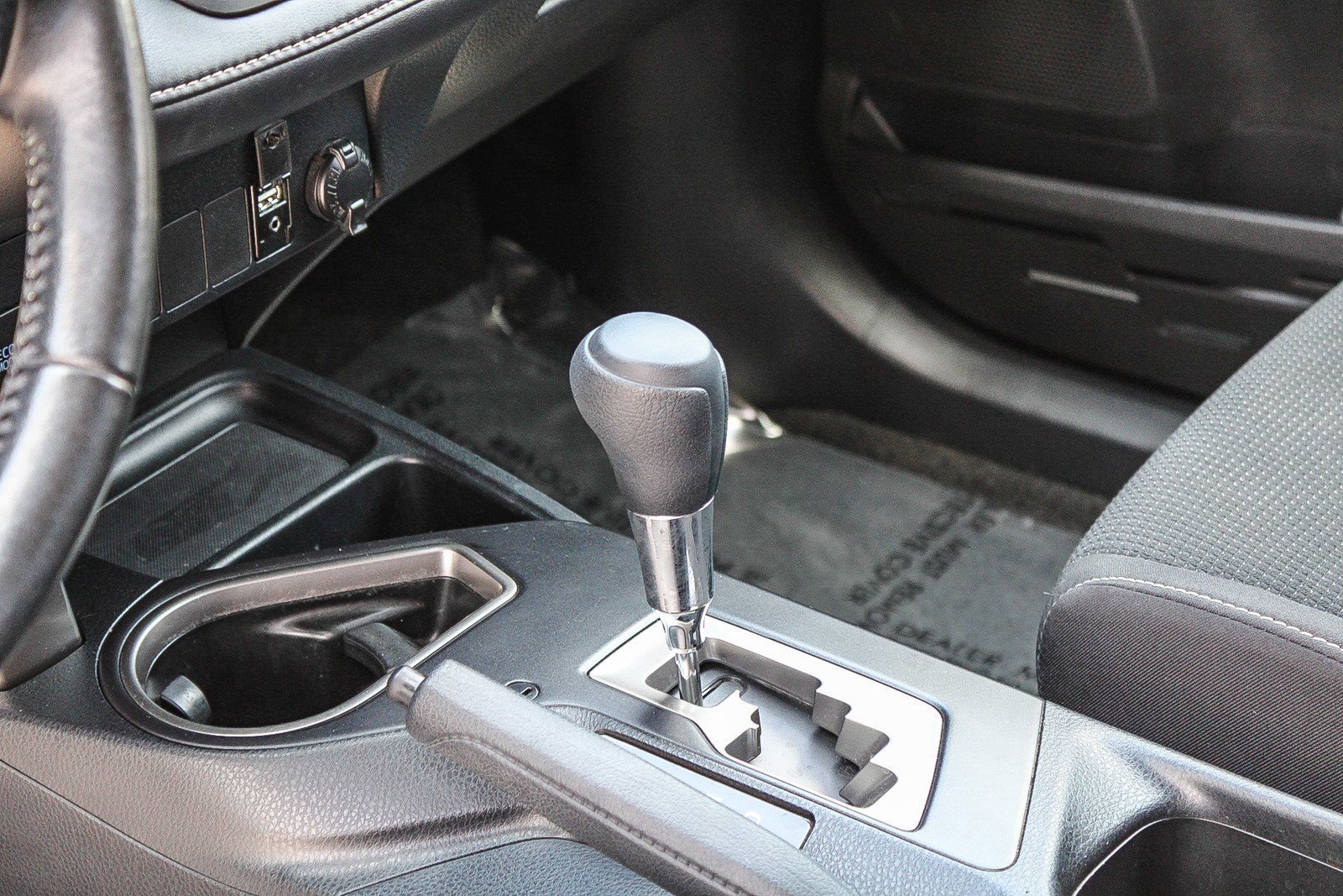 Used 2018 Electric Storm Blue Toyota XLE image 19