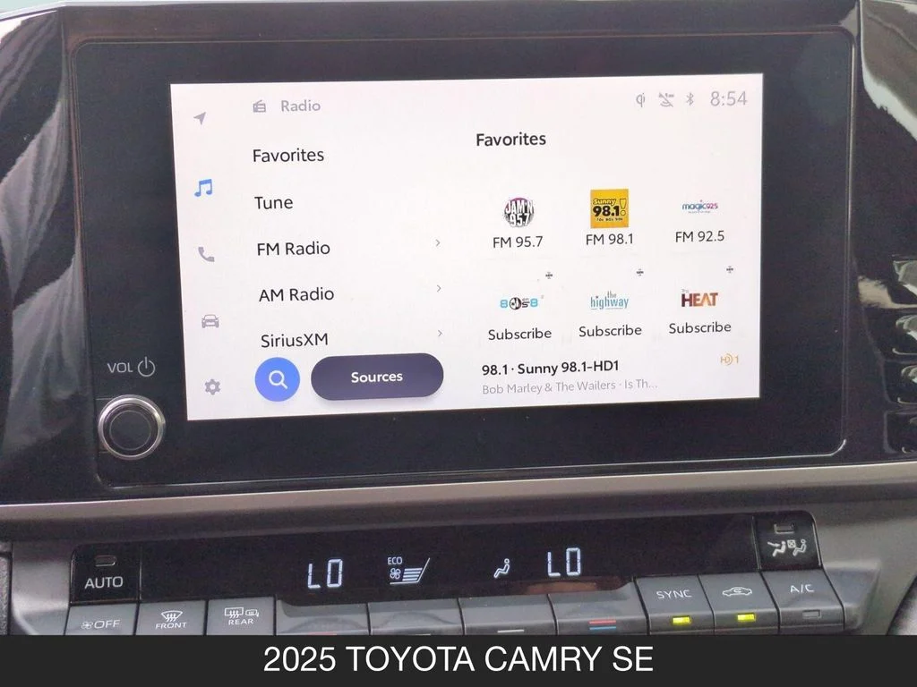 Used 2025  Toyota SE image 21