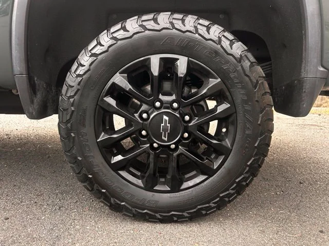 Used 2025 Gray Chevrolet LTZ image 37
