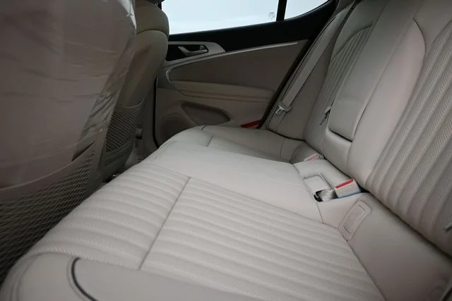 Used 2026 White Genesis 2.5T Prestige image 13