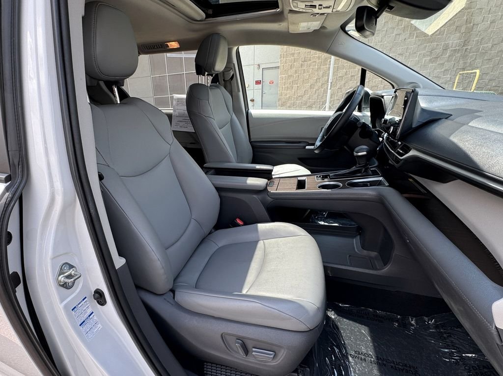 Used 2021 White Toyota XLE image 37