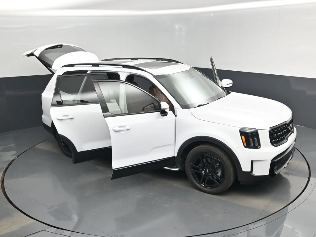 Certified Used 2024 White Kia SX-Prestige X-Line image 19