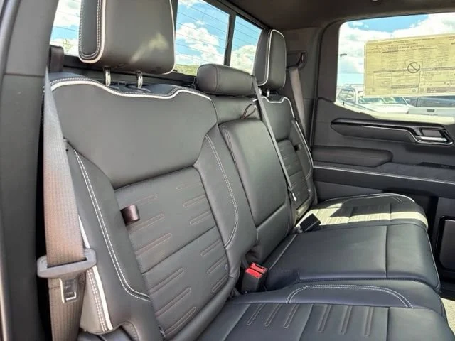 2026 GMC Sierra 1500 AT4X - Photo 22