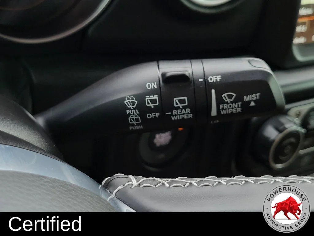 Used 2021 White Jeep Unlimited Sahara image 31