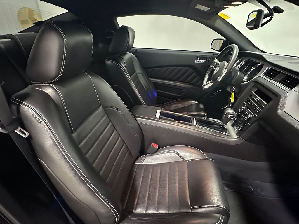 Used 2010  Ford GT image 49