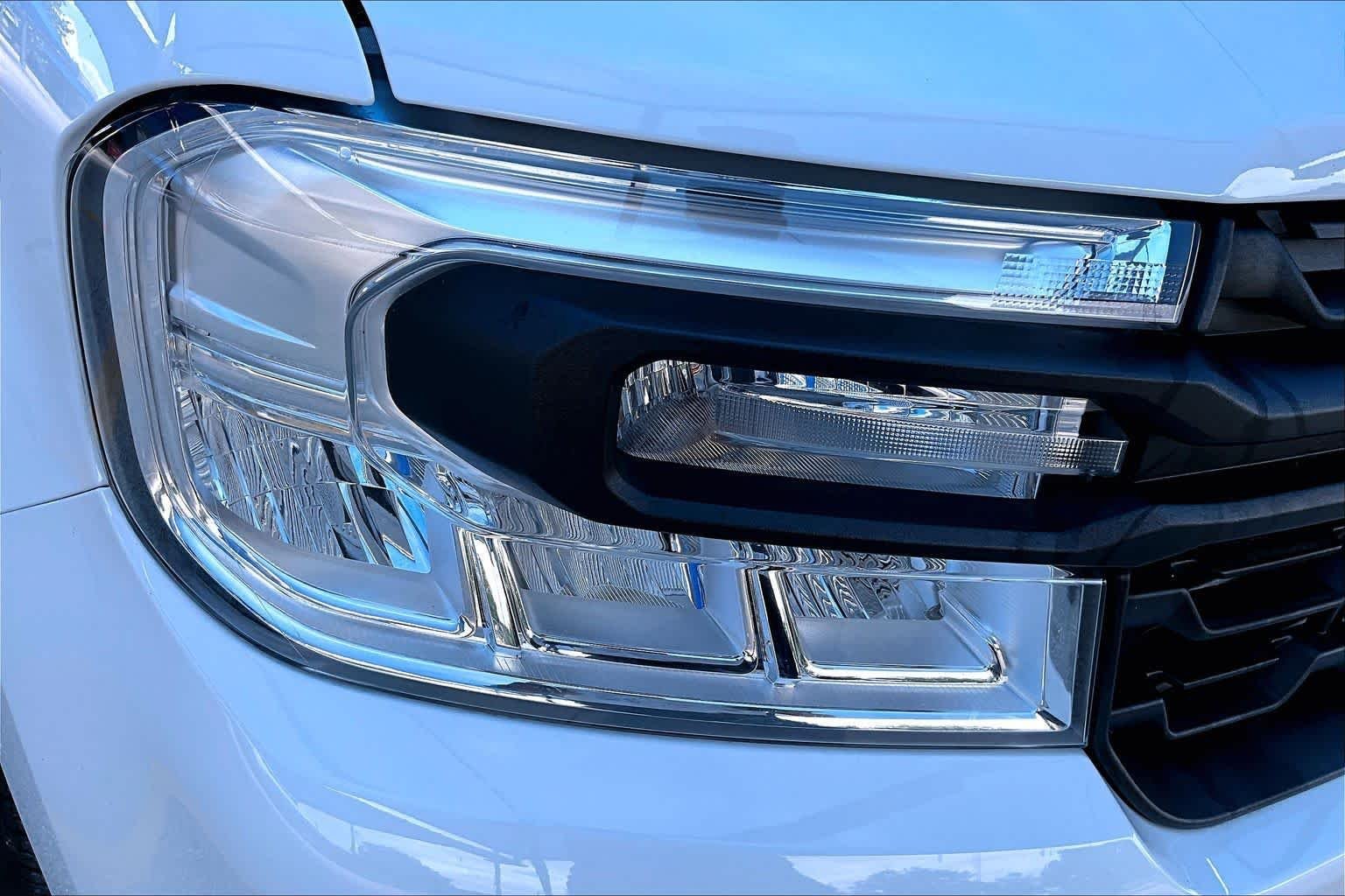 Used 2024 Oxford White Ford XL image 28