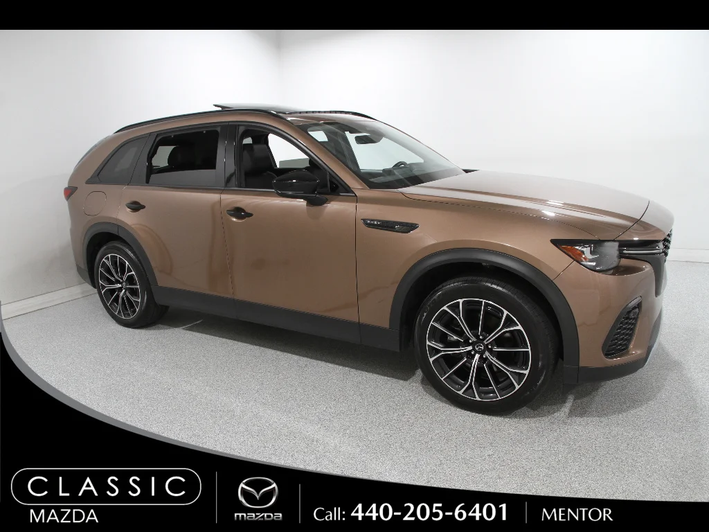 2025 Mazda CX-70 PHEV Premium Package's photo