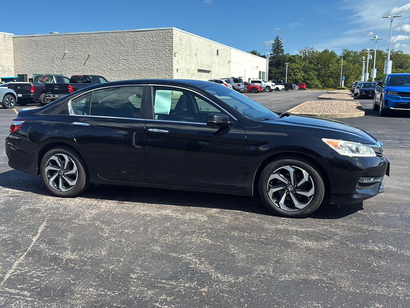 Used 2017 Crystal Black Pearl Honda EX image 23