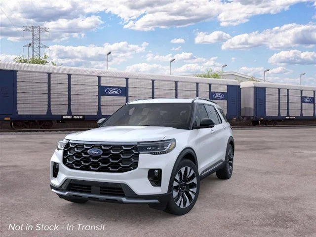 New 2026 Star White Metallic Tri-Coat Ford Platinum image 2