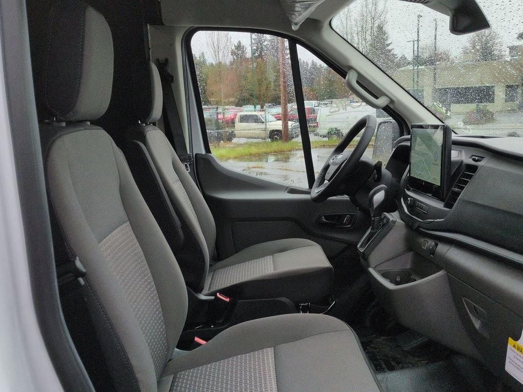 New 2026 Oxford White Ford Cargo Van image 59
