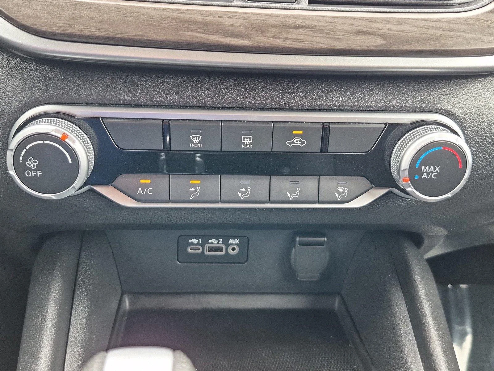 Used 2025 Super Black Nissan SV image 26