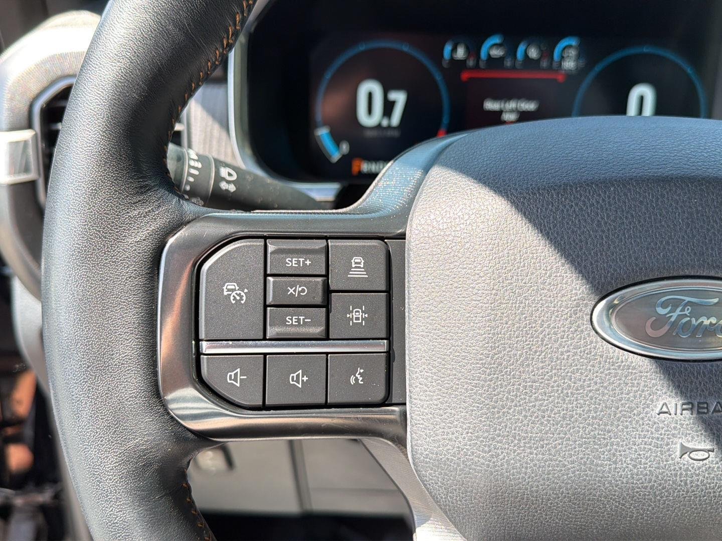 Used 2023 Agate Black Ford Platinum image 22