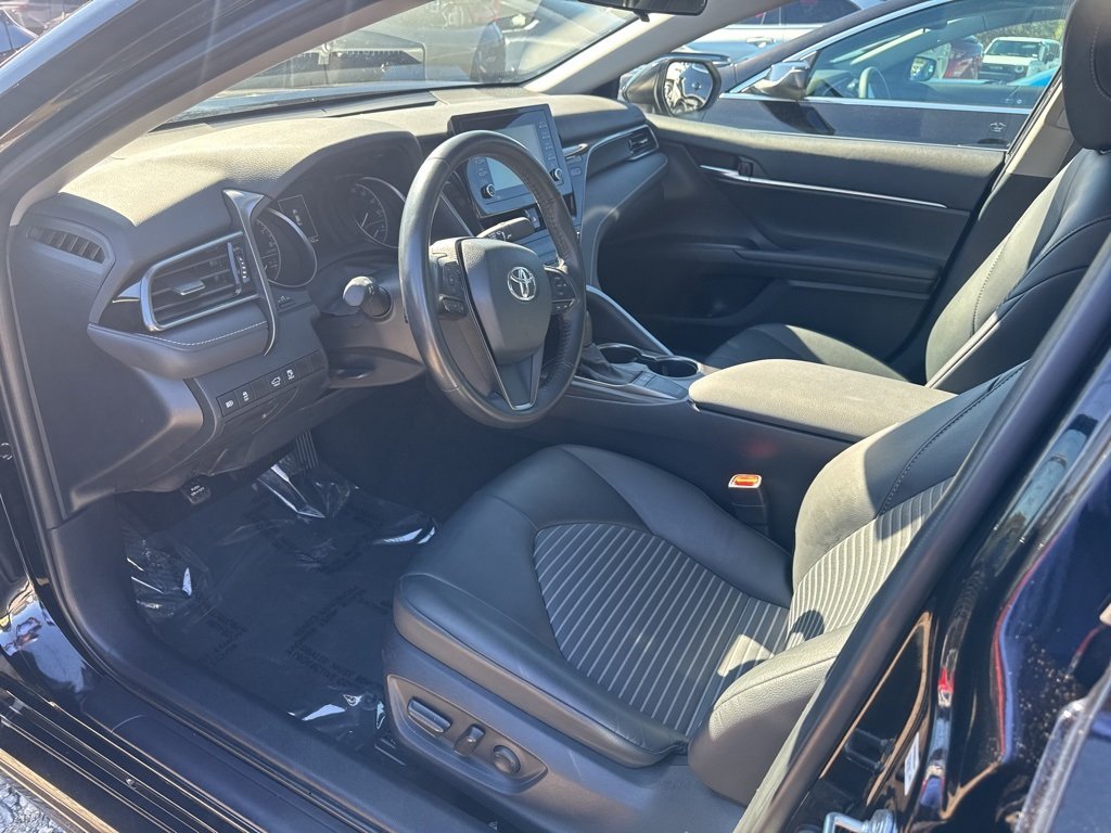 2024 Toyota Camry SE photo 3