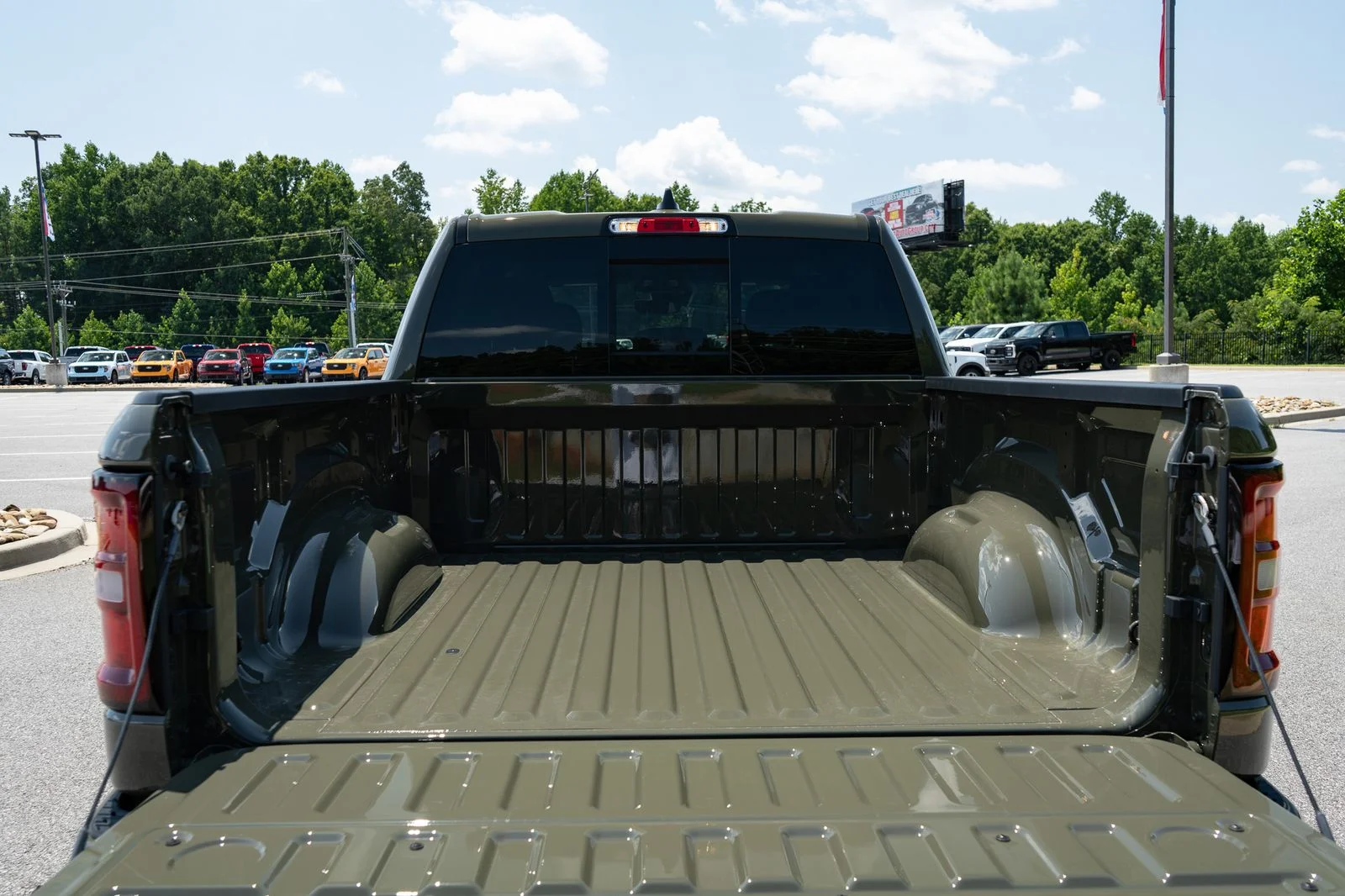 New 2026 Tank Exterior Paint RAM Big Horn/Lone Star image 9