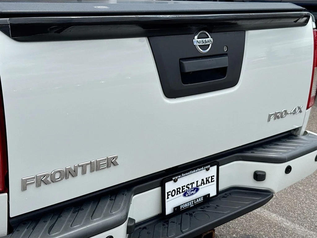 Used 2013 Glacier White Nissan PRO-4X image 21