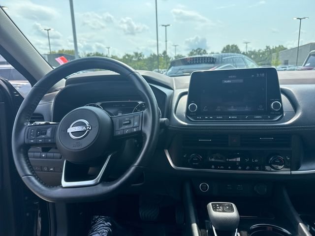 Used 2023 Black Nissan SV image 16