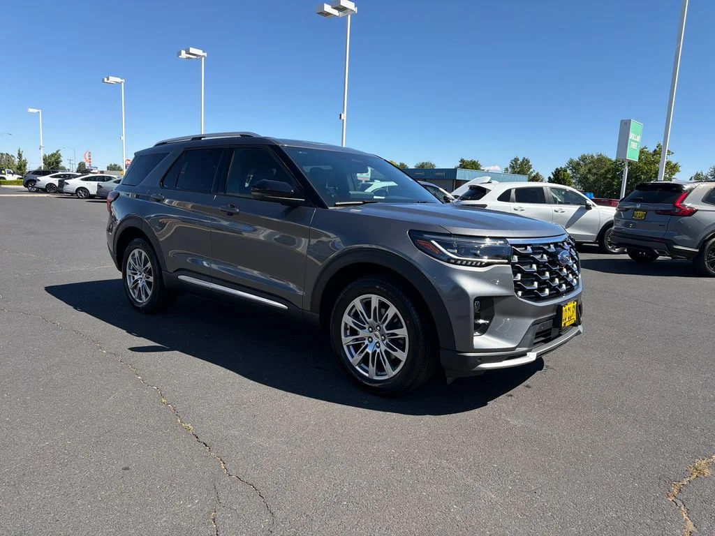 New 2026 Gray Ford Platinum image 7