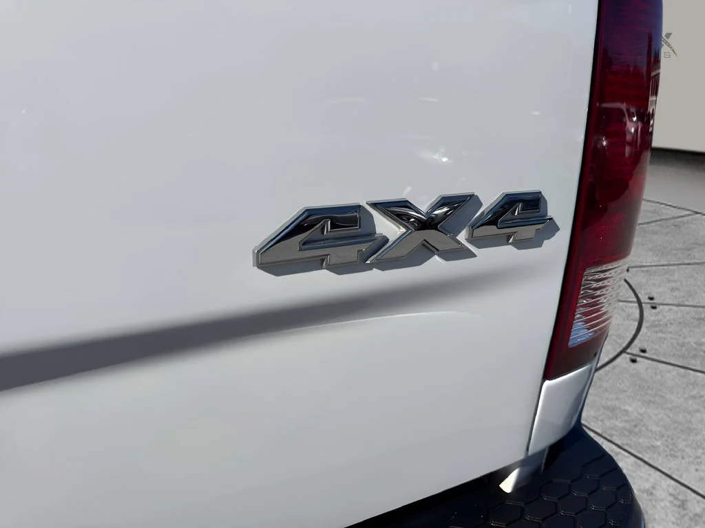 Used 2018 White Ram SLT image 29