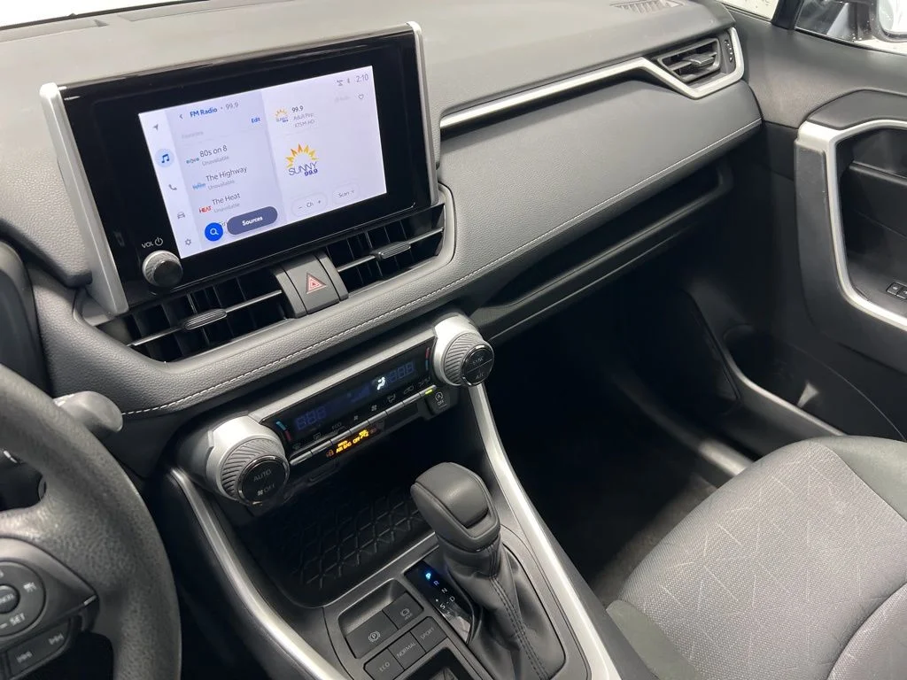 Used 2025 White Toyota XLE image 17
