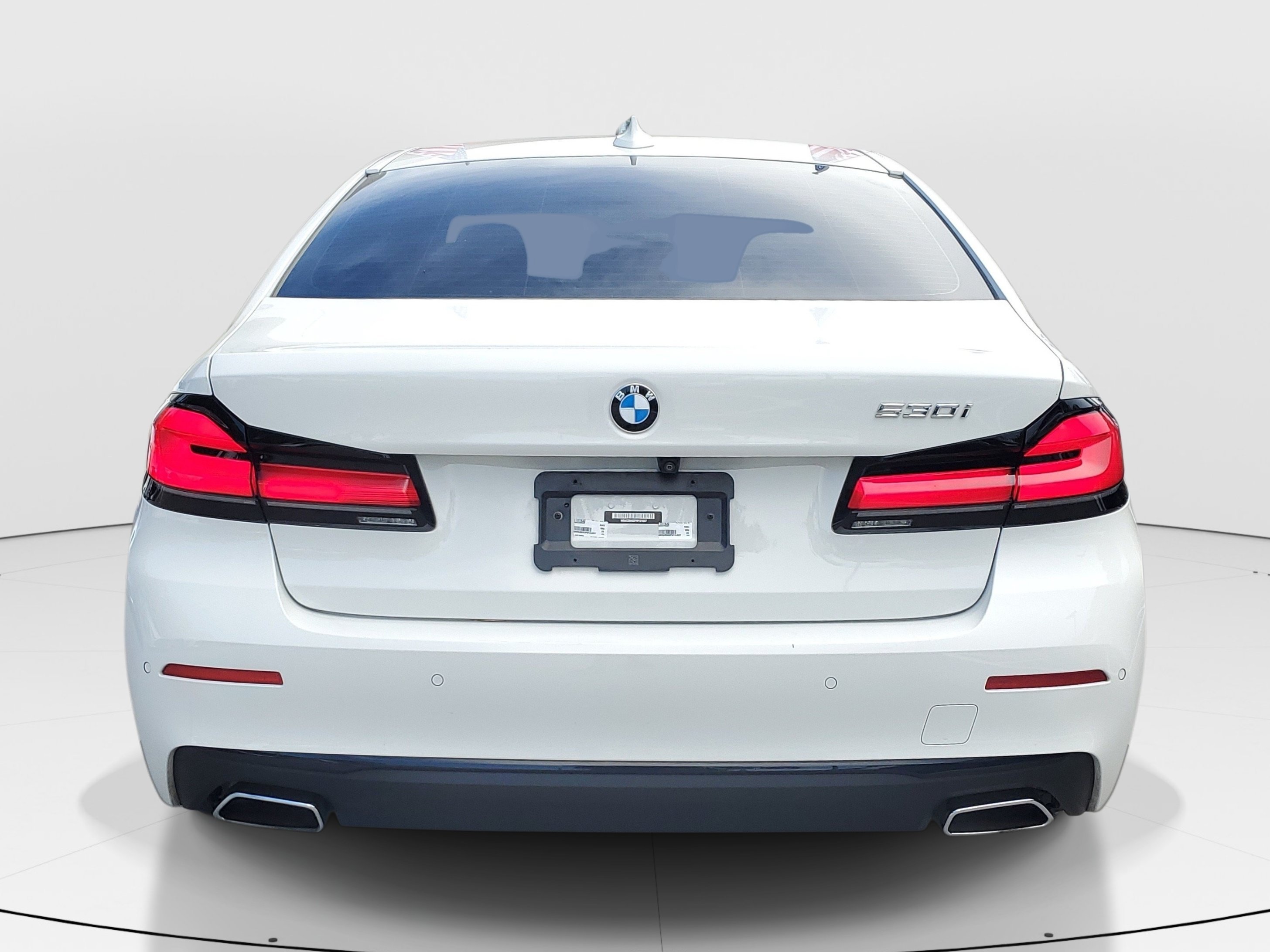 Used 2023 Alpine White BMW 530i image 5