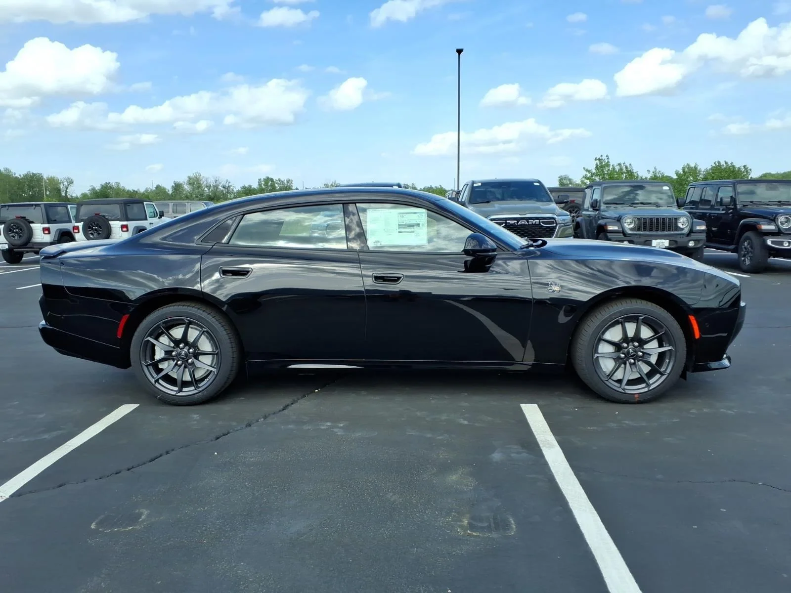 New 2026 Diamond Black Crystal Pearlcoat Dodge Scat Pack Plus image 18