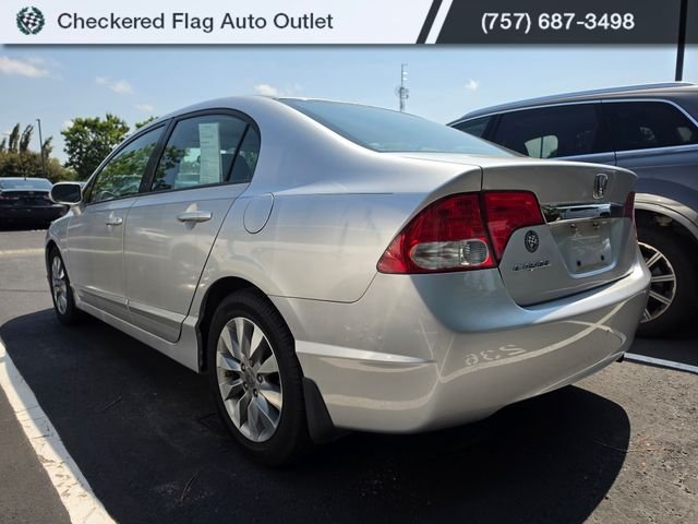 Used 2010 Alabaster Silver Metallic Honda EX-L image 4