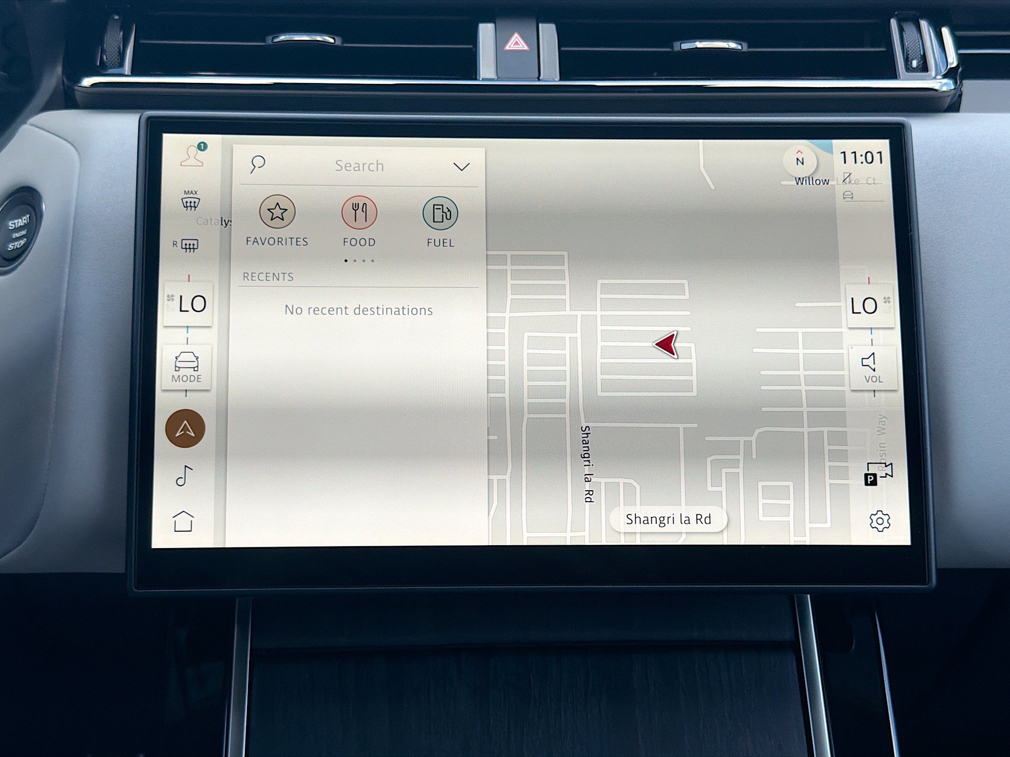 New 2026 Ostuni Pearl White Land Rover Belgravia Edition image 32