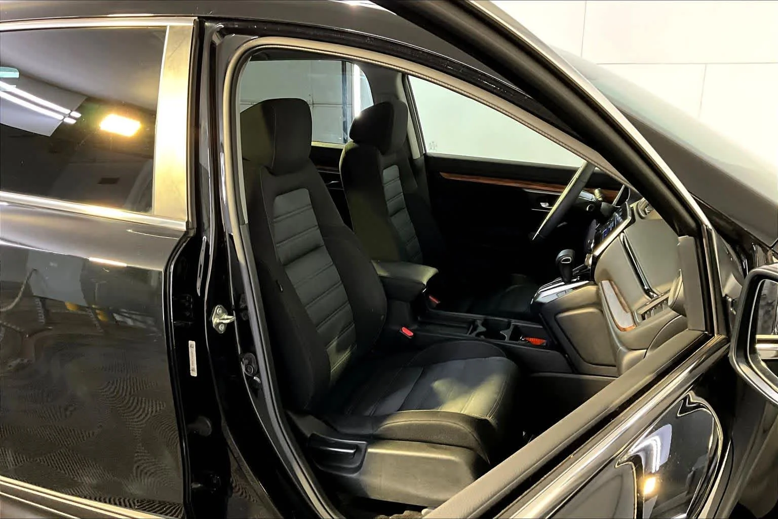 Used 2017 Crystal Black Pearl Honda EX image 8
