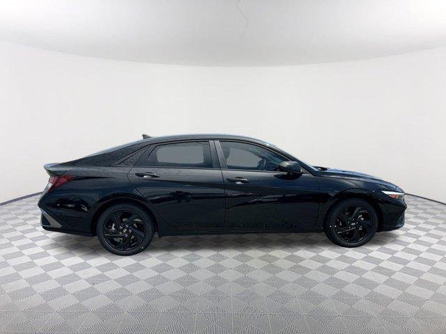 New 2026 Abyss Black Hyundai SEL Sport image 4